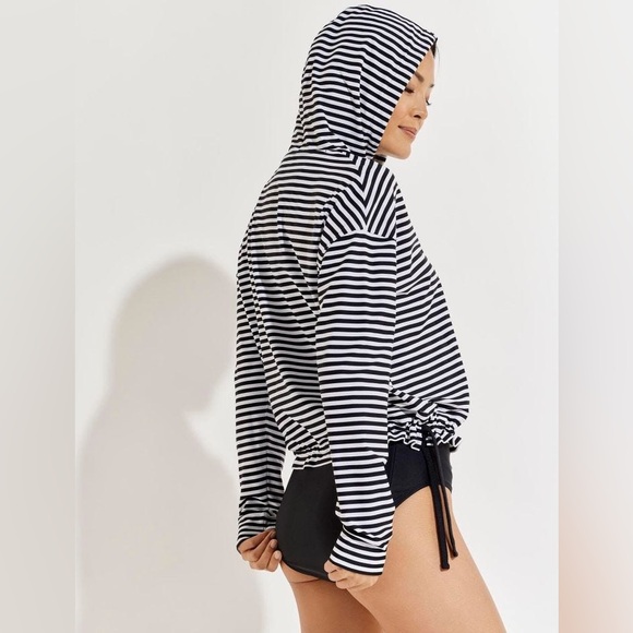 NWT. Coolibar. Waikal Swim Hoodie. UPF 50+ Quick dry. Black and white stripe. - Picture 3 of 9